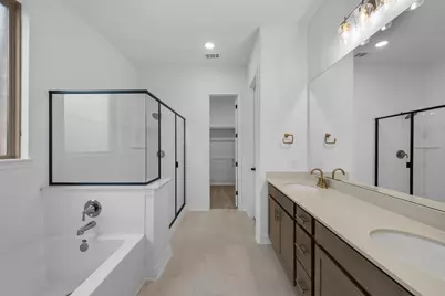 7703 Topaz Ridge Drive, Angleton, TX 77515 - Photo 11
