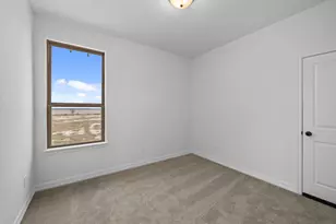 7703 Topaz Ridge Dr, Angleton, TX 77515 - Photo 21