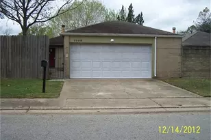 1908 Chelsea Ct, Rosenberg, TX 77471 - Photo 1
