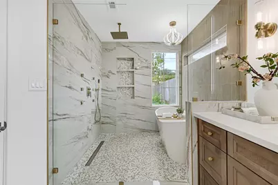 10710 Candlewood Drive, Houston, TX 77042 - Photo 15