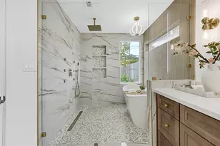 10710 Candlewood Dr, Houston, TX 77042 - Photo 15