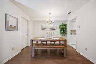 14209 Lost Meadow Ln, Houston, TX 77079 - Photo 7