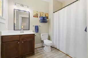 1911 Sealy St, Galveston, TX 77550 - Photo 11