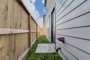 4677 Bellfort St, Houston, TX 77051 - Photo 33