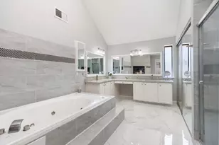 2110 Paso Rello Dr Dr, Houston, TX 77077 - Photo 27