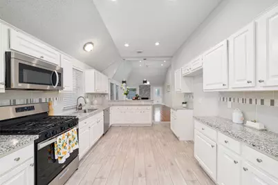 13551 Pasa Robles Lane, Houston, TX 77083 - Photo 9