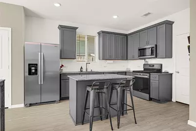 318 Maple Bark Trail, Conroe, TX 77378 - Photo 9