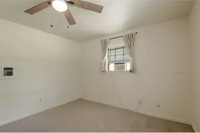 712 Cline Street #D, Huntsville, TX 77340 - Photo 11