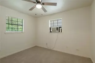 712 Cline St, Huntsville, TX 77340 - Photo 15