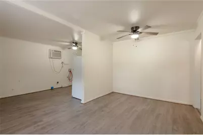 712 Cline Street #D, Huntsville, TX 77340 - Photo 3