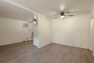 712 Cline St, Huntsville, TX 77340 - Photo 3