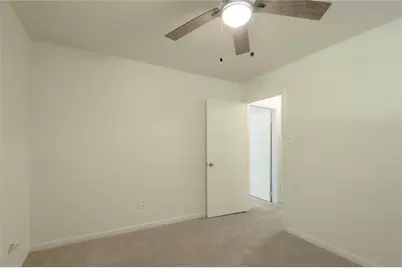 712 Cline Street #D, Huntsville, TX 77340 - Photo 17