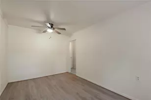 712 Cline St, Huntsville, TX 77340 - Photo 5