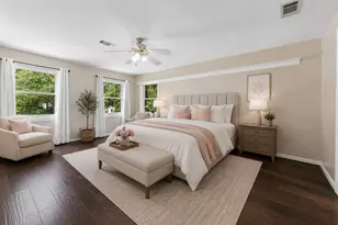 934 Moss Spring Ln, Hedwig Village, TX 77024 - Photo 9