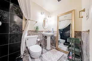 9400 Doliver Dr, Houston, TX 77063 - Photo 19