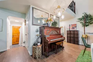 9400 Doliver Dr, Houston, TX 77063 - Photo 9