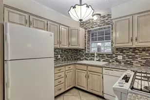 45 Coralberry Rd, The Woodlands, TX 77381 - Photo 11