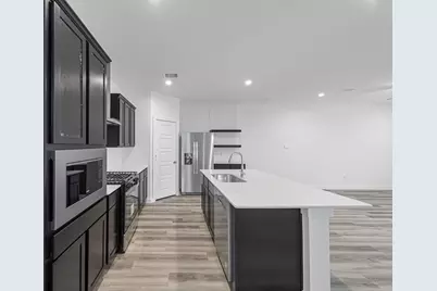 3002 Crown Gate Drive, Houston, TX 77047 - Photo 7