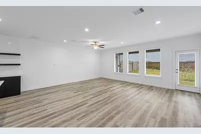 3002 Crown Gate Drive, Houston, TX 77047 - Photo 13