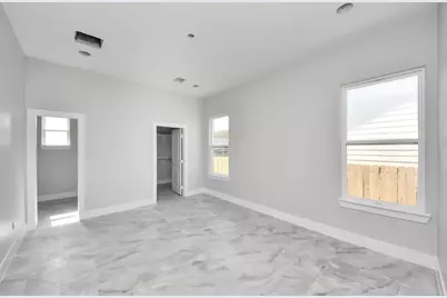 7160 Rook Boulevard, Houston, TX 77087 - Photo 5