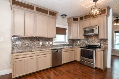 134 4th Street, Sugar Land, TX 77498 - Photo 3