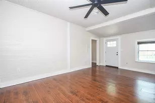 134 4th St, Sugar Land, TX 77498 - Photo 7
