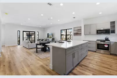 11917 N Hoa Sen Cir, Houston, TX 77072 - Photo 9
