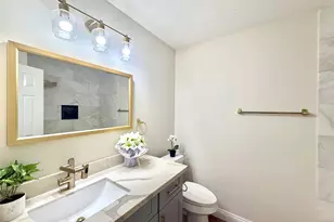 8911 Hendon Ln, Houston, TX 77036 - Photo 13