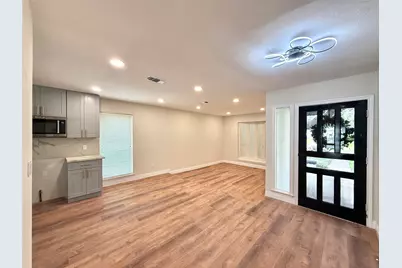 8911 Hendon Lane, Houston, TX 77036 - Photo 3