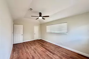 8911 Hendon Ln, Houston, TX 77036 - Photo 15