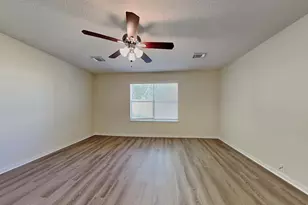 11938 Sonora Springs Dr, Tomball, TX 77375 - Photo 9