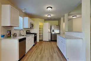 11938 Sonora Springs Dr, Tomball, TX 77375 - Photo 7