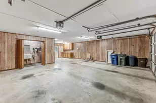 2008 Wickersham Dr, Huntsville, TX 77340 - Photo 41