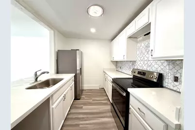 5506 Beverlyhill Street #8, Houston, TX 77056 - Photo 5