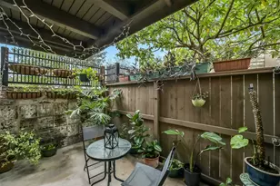 2574 Marilee Ln, Houston, TX 77057 - Photo 23