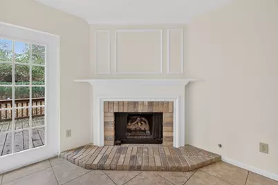 103 Breezy Point Place, The Woodlands, TX 77381 - Photo 17