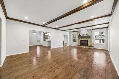 1030 Crossroads Drive, Houston, TX 77079 - Photo 11