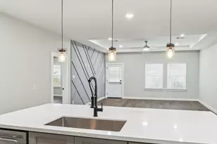 387 Autumn Ln, Livingston, TX 77351 - Photo 11