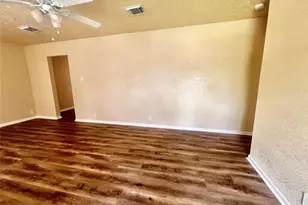 631 Roper St, Houston, TX 77034 - Photo 7