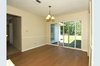 206 Banyan Street, Lake Jackson, TX 77566 - Photo 5