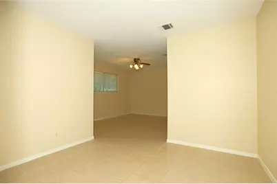 206 Banyan Street, Lake Jackson, TX 77566 - Photo 7