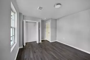 6910 Kassarine Pass, Houston, TX 77033 - Photo 9