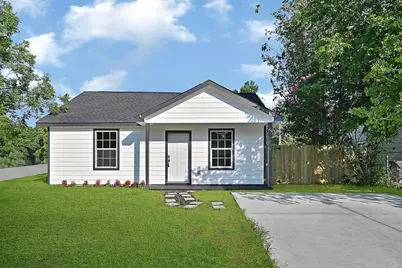 6910 Kassarine Pass, Houston, TX 77033 - Photo 1