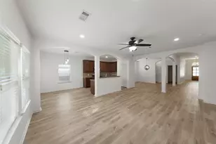 438 Oak Gate Dr, Conroe, TX 77304 - Photo 17