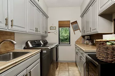 1 Anchor Point Place, The Woodlands, TX 77381 - Photo 17