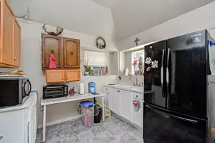 809 Collins St, Richmond, TX 77469 - Photo 27