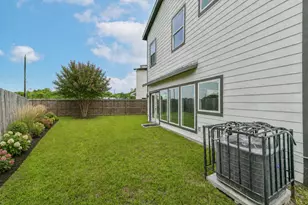 9202 Buffum St, Houston, TX 77051 - Photo 31