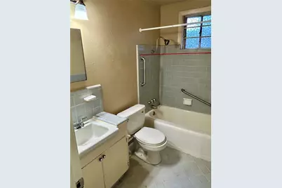 1411 Indiana Street #2, Houston, TX 77006 - Photo 11