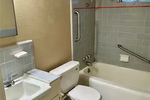 1411 Indiana St, Houston, TX 77006 - Photo 11