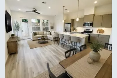 1524 Ojeman Road #D, Houston, TX 77055 - Photo 3